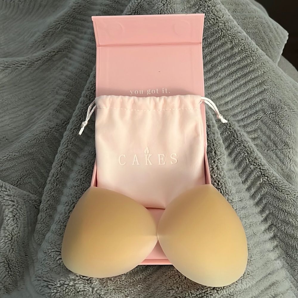Cakes Body Nipple covers. CAKES OG (B-DD) Honey color